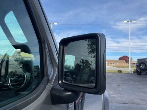 Used 2022 Jeep Wrangler Unlimited Rubicon w/ Trailer Tow Package image 17