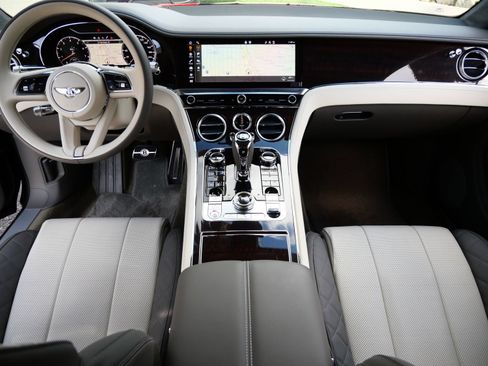 Used 2022 Bentley Continental GT AWD/4WD image 4