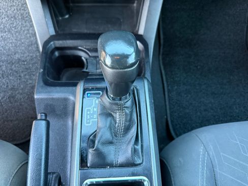 Used 2017 Toyota Tacoma SR5 image 12