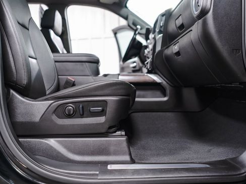 Used 2023 GMC Sierra 2500 SLT w/ SLT Convenience Package image 35