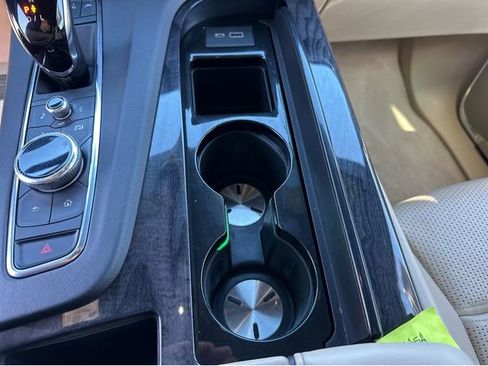 Used 2022 Cadillac Escalade Premium Luxury w/ Performance Package image 28