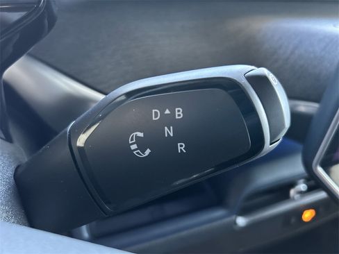 New 2025 Volkswagen ID. Buzz Pro S image 36