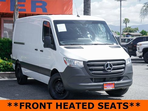 Used 2024 Mercedes-Benz Sprinter 2500 image 2