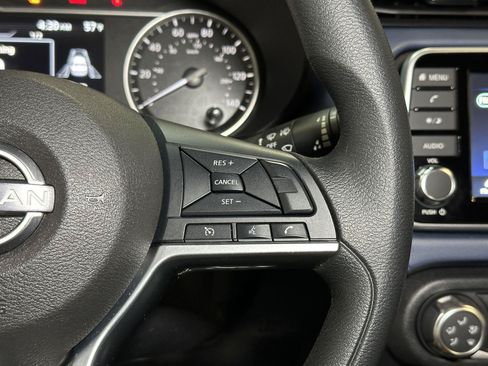 Used 2025 Nissan Versa SV FWD image 25