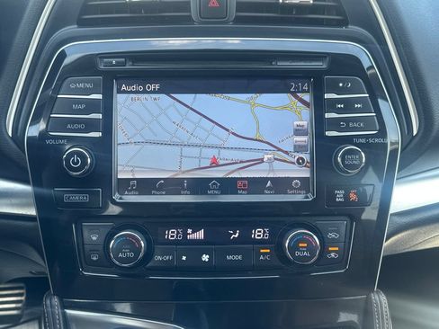 Used 2016 Nissan Maxima SR FWD image 32