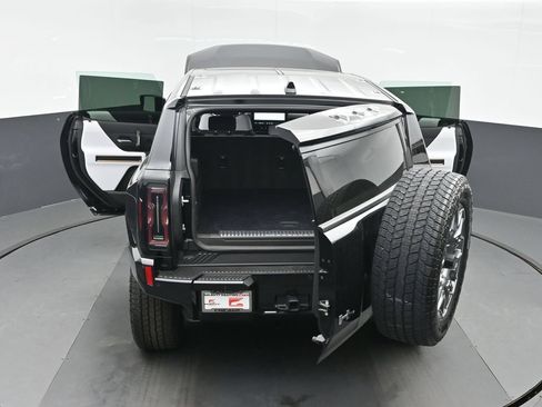 Used 2025 GMC Hummer EV 3X AWD/4WD image 45
