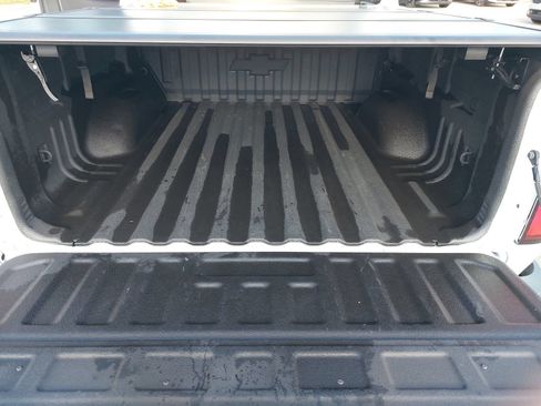 Used 2022 Chevrolet Colorado W/T w/ WT Convenience Package RWD image 12