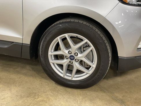 Used 2021 Ford Edge SEL AWD/4WD image 12