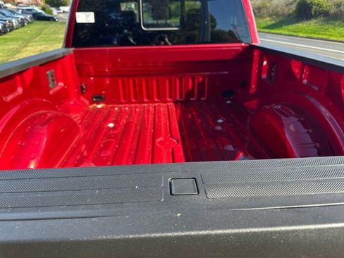New 2026 Ford F250 Platinum w/ FX4 Off-Road Package image 11