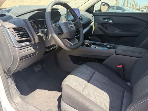 New 2026 Nissan Rogue SV AWD/4WD image 2