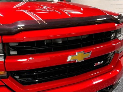 Used 2017 Chevrolet Silverado 1500 LT w/ All Star Edition image 29