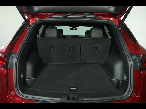 Used 2023 Chevrolet Blazer Premier image 17