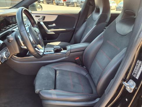 Used 2023 Mercedes-Benz CLA 250 image 27