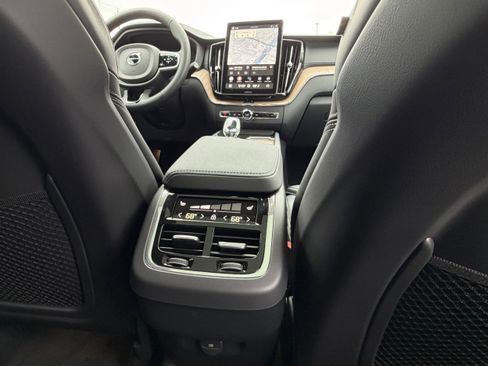 New 2026 Volvo XC60 B5 Ultra w/ Protection Package Premier image 11