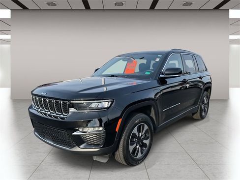 Used 2024 Jeep Grand Cherokee Limited 4xe image 7