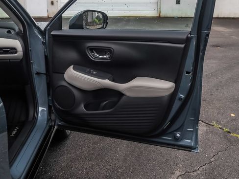 Used 2024 Honda HR-V EX-L image 17