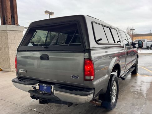 Used 2005 Ford F250 XLT image 4
