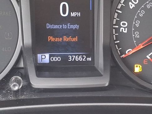 Used 2020 Toyota Tacoma SR AWD/4WD image 20
