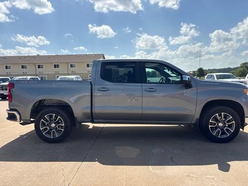 Used 2024 Chevrolet Silverado 1500 LT AWD/4WD image 2