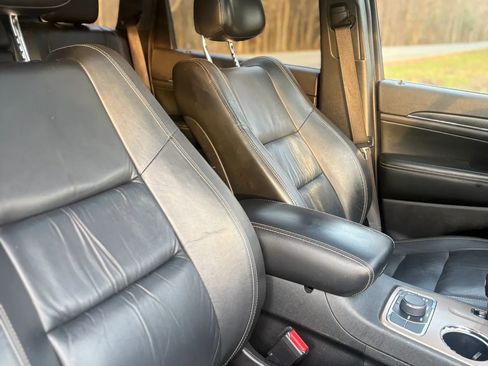 Used 2015 Jeep Grand Cherokee Limited image 18