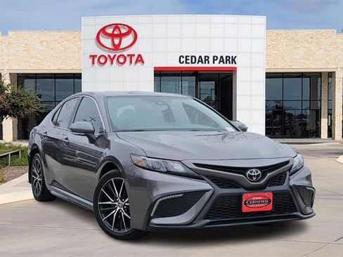 Certified 2023 Toyota Camry SE image 1