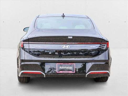 New 2025 Hyundai Sonata SEL image 6