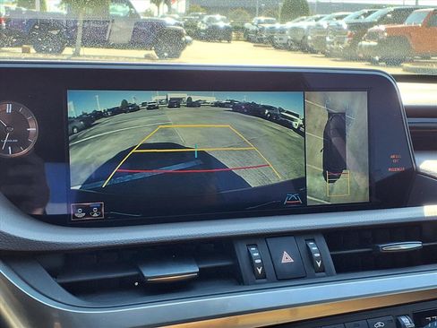 Used 2020 Lexus ES 350 Ultra Luxury image 16