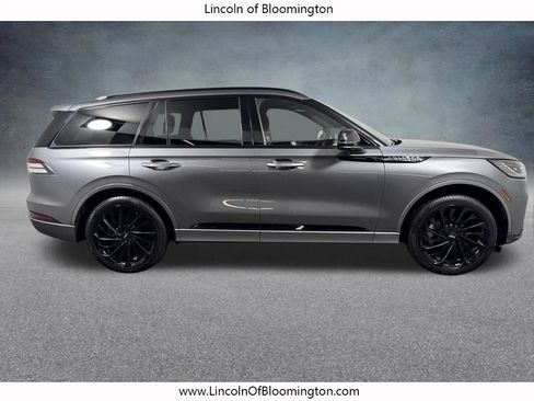 Used 2025 Lincoln Aviator Reserve w/ Jet Appearance Package AWD/4WD image 8