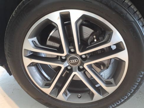 Used 2025 Audi Q5 Premium w/ Premium Plus AWD/4WD image 7