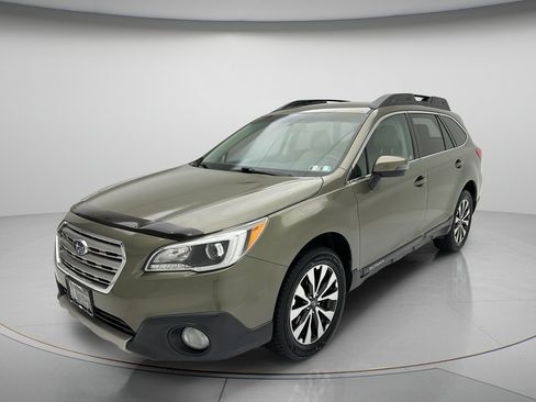 Used 2015 Subaru Outback 2.5i Limited AWD/4WD image 3