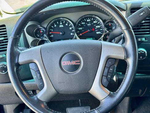 Used 2012 GMC Sierra 2500 SLE w/ SLE Preferred Package AWD/4WD image 15