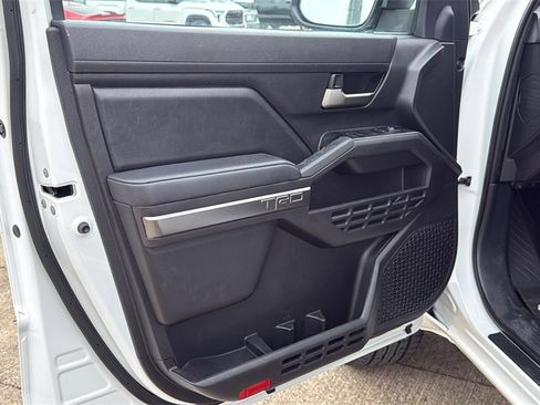 Certified 2025 Toyota Tacoma TRD Sport image 10