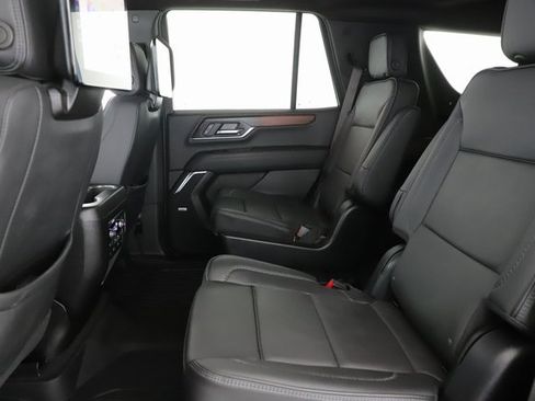 Used 2025 GMC Yukon Denali w/ Denali Reserve Package image 31