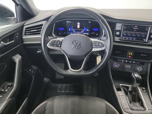 Used 2022 Volkswagen Jetta Sport FWD image 16