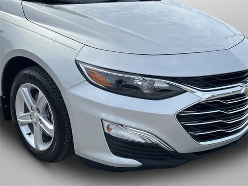 Used 2020 Chevrolet Malibu LS image 42