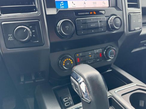 Used 2019 Ford F150 XLT w/ Equipment Group 302A Luxury AWD/4WD image 18