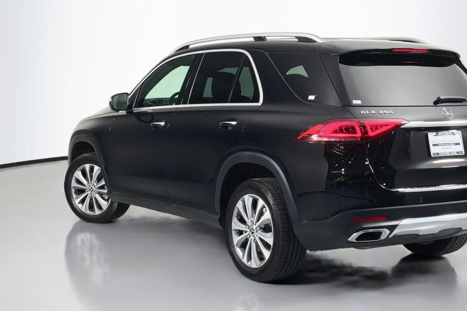 Used 2022 Mercedes-Benz GLE 350 4MATIC w/ Premium Package image 15