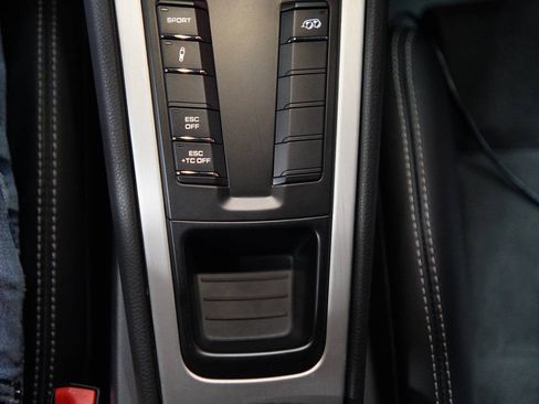 Used 2016 Porsche Cayman GT4 RWD image 91