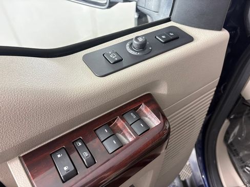 Used 2010 Ford F350 4x4 Crew Cab Super Duty image 12