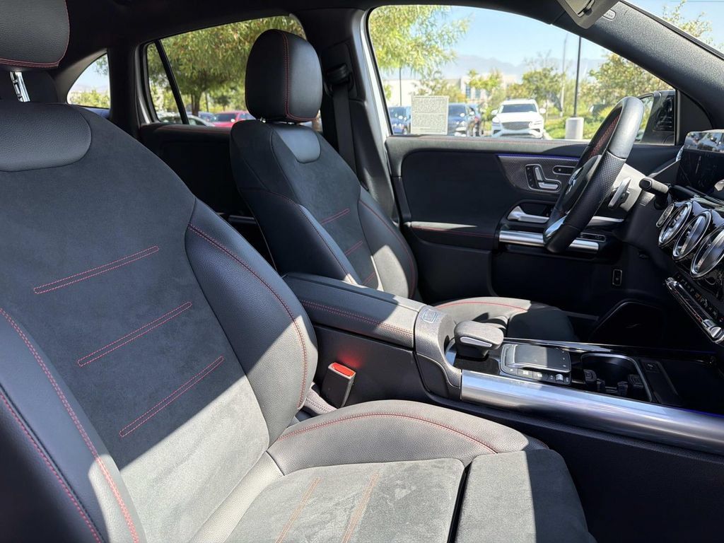 Used 2023 Mercedes-Benz GLA 250 image 21