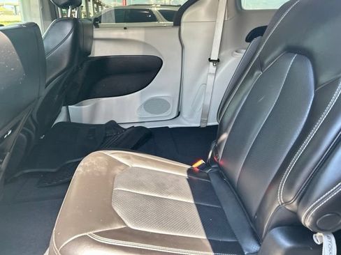 Used 2023 Chrysler Pacifica Touring-L w/ Road Tripper Package AWD/4WD image 38