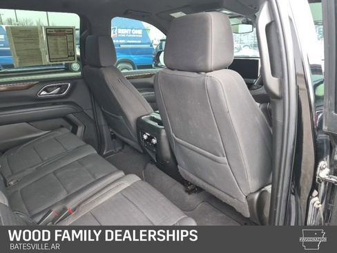 Used 2022 GMC Yukon XL SLE image 32