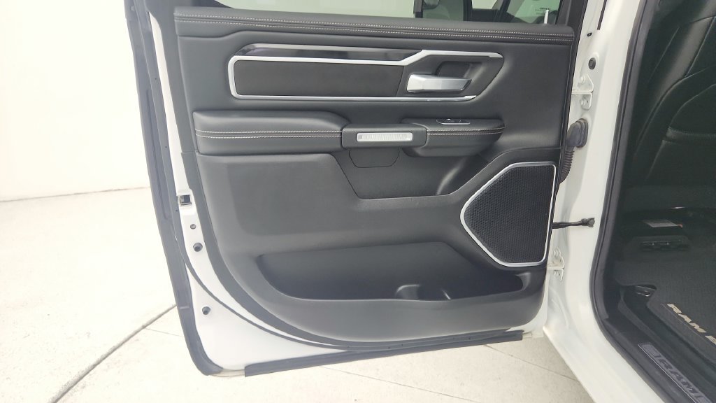 Used 2020 RAM 1500 Laramie w/ Sport Appearance Package AWD/4WD image 24