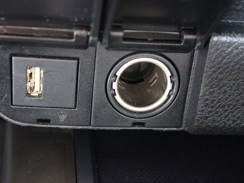 Used 2022 Toyota Camry LE image 19