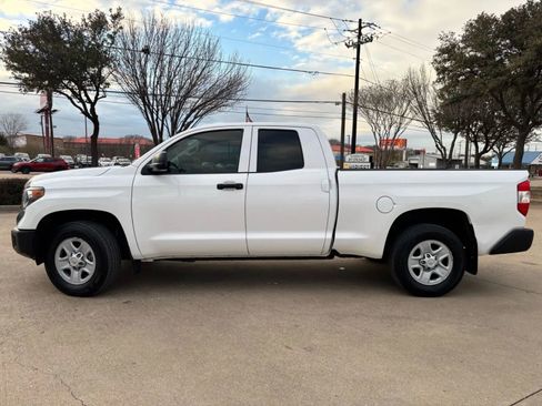 Used 2018 Toyota Tundra SR RWD image 10