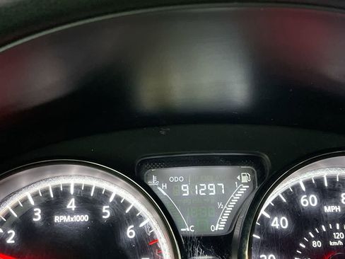 Used 2019 Nissan Versa SV image 15