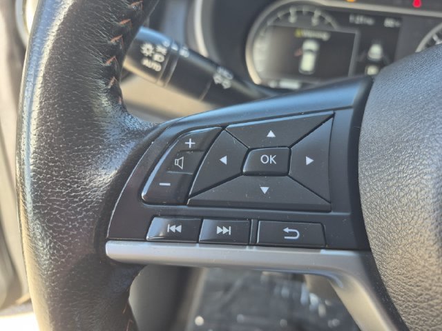 Used 2019 Nissan Kicks SR w/ SR Premium Package FWD image 27