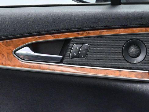 Used 2020 Lincoln Nautilus Reserve AWD/4WD image 14