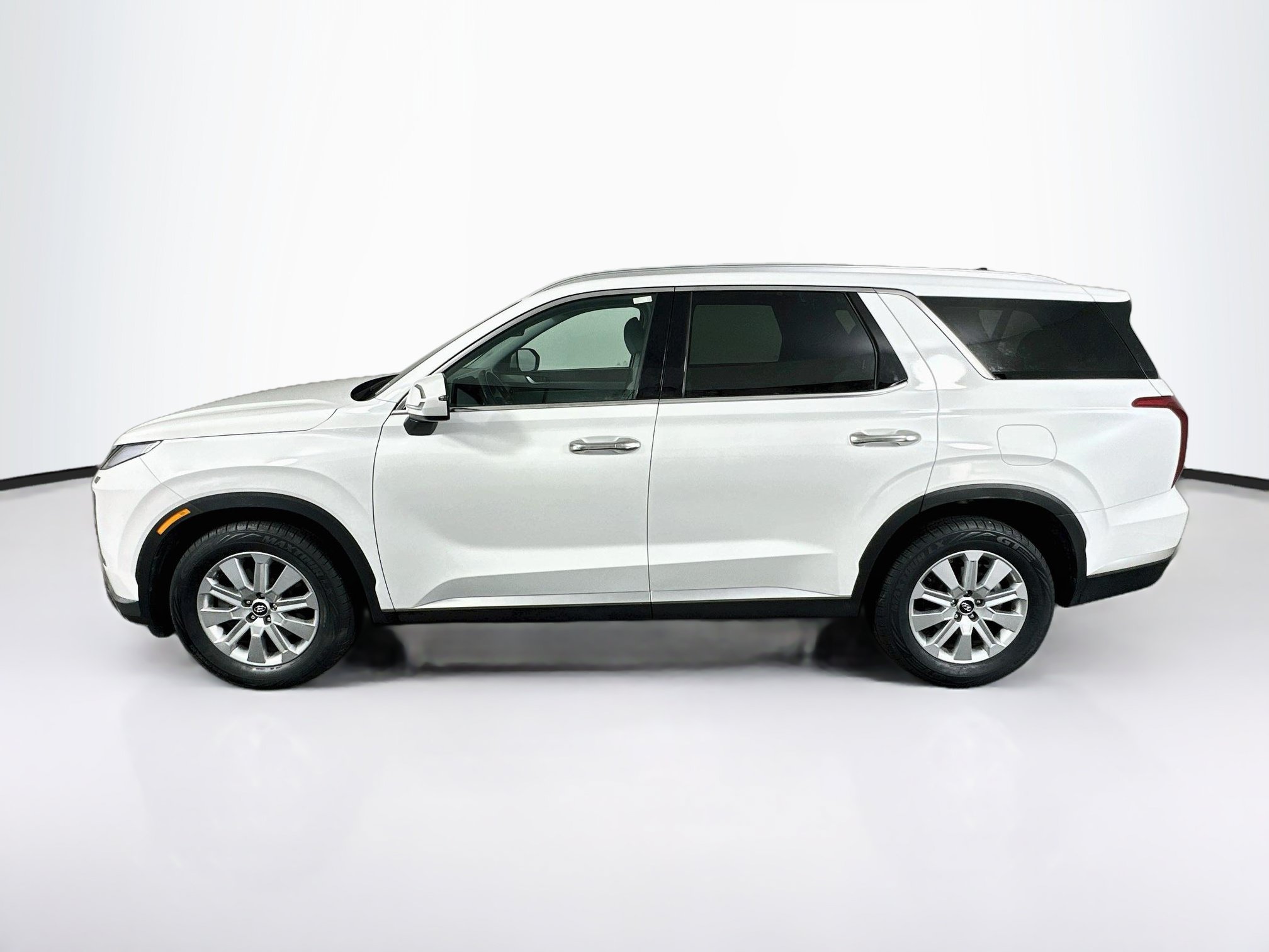 Used 2025 Hyundai Palisade SEL FWD image 4