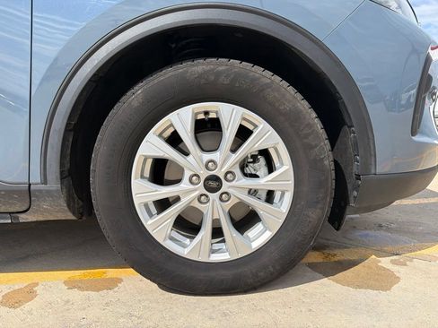 Used 2024 Ford Escape Active w/ Cold Weather Package FWD image 27